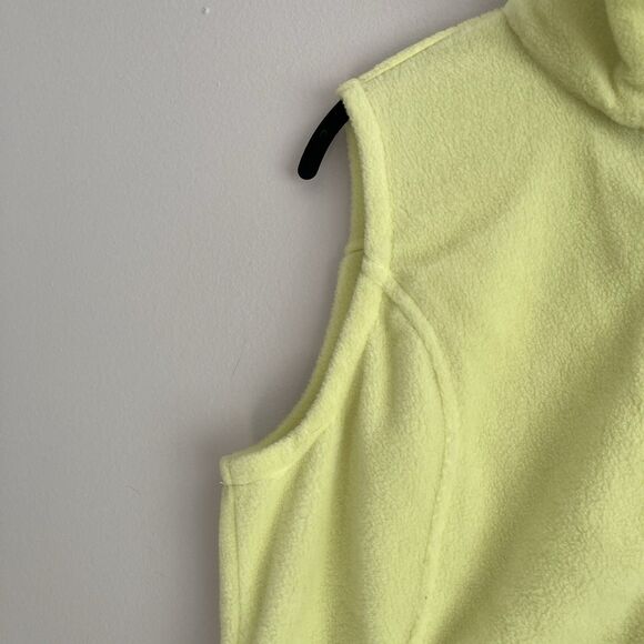 Columbia Womens Yellow Fleece Vest Size Medium Full Zip Winter Warm Cozy NEW - Picture 3 of 9